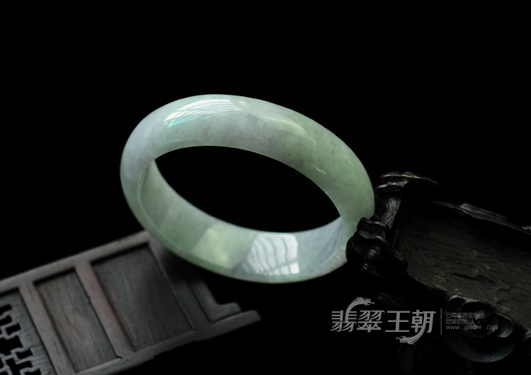 糯冰种紫罗兰飘翠缅甸翡翠手镯（57.4mm）
