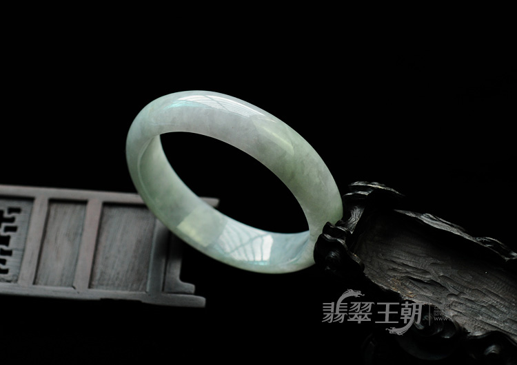 糯冰种紫罗兰飘翠缅甸翡翠手镯（57.3mm）