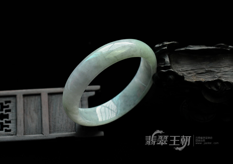 糯冰种紫罗兰飘翠缅甸翡翠手镯（57.3mm）