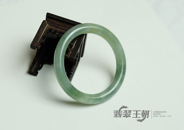 冰种晴水缅甸翡翠圆条手镯（54.9mm）