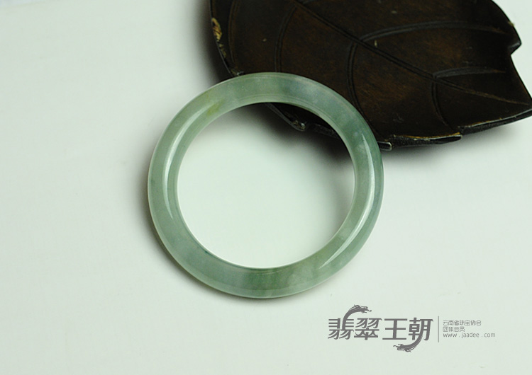 冰种晴水缅甸翡翠圆条手镯（54.9mm）