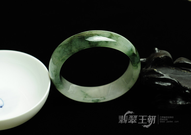 冰种飘花缅甸翡翠贵妃镯（54-48.3）