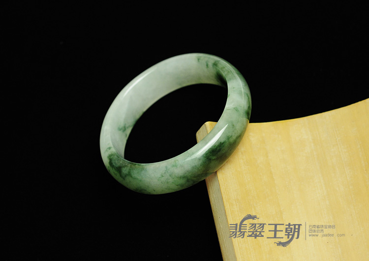 冰种飘花缅甸翡翠贵妃镯（54-48.3）