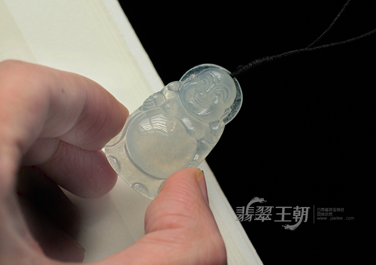 冰种缅甸翡翠站佛挂件