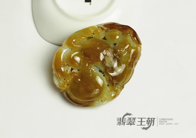 糯冰种黄翡缅甸翡翠事事如意手玩件