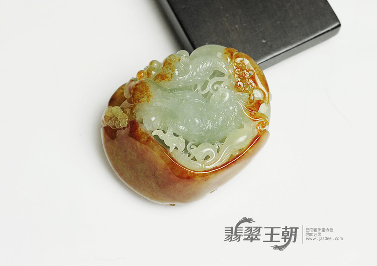 糯冰种红翡缅甸翡翠英明神武手玩件