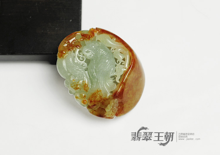 糯冰种红翡缅甸翡翠英明神武手玩件