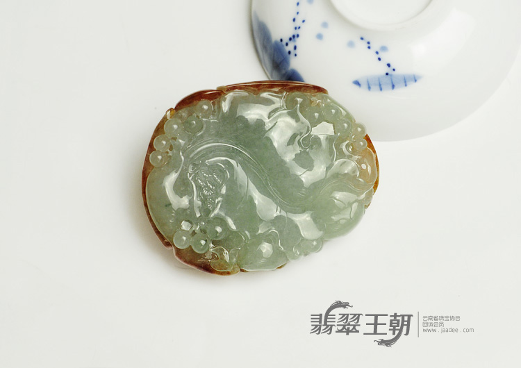 糯冰种红翡缅甸翡翠英明神武手玩件