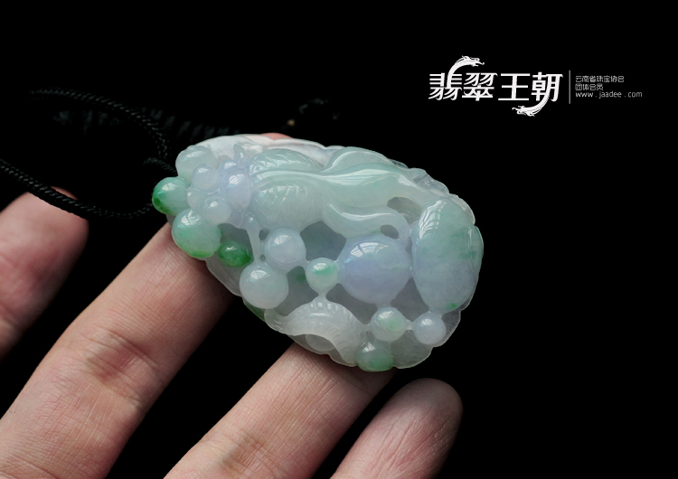 糯冰种春带彩缅甸翡翠金玉满堂挂件