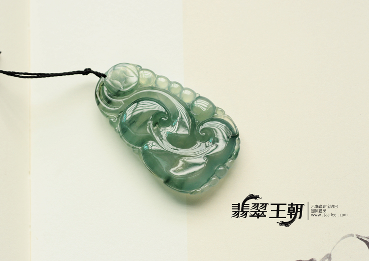 冰种蓝晴水飘花缅甸翡翠如意寿挂件
