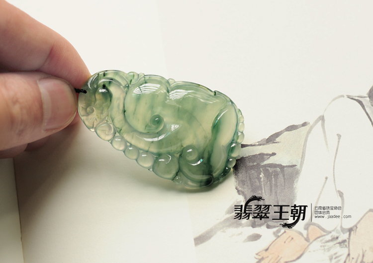冰种蓝晴水飘花缅甸翡翠如意寿挂件