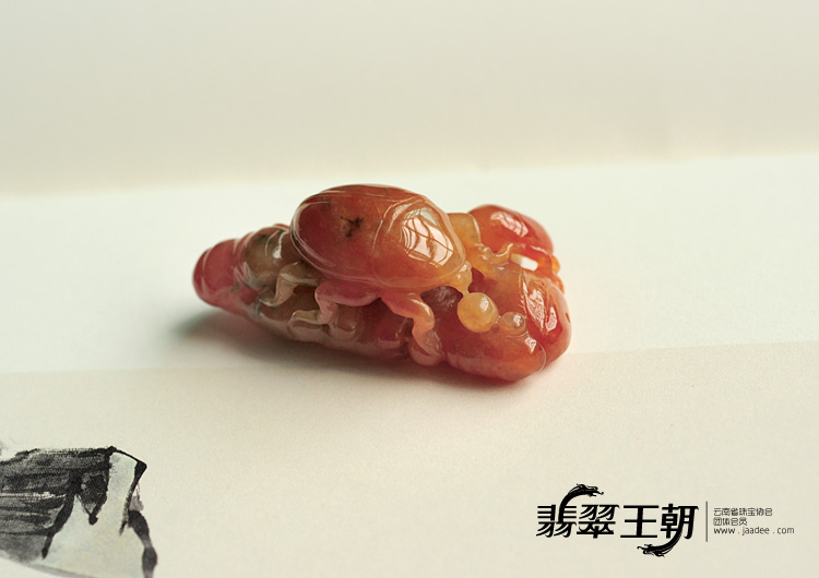 糯冰种红翡缅甸翡翠富甲天下挂件