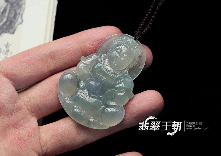 冰种紫罗兰缅甸翡翠观音挂件