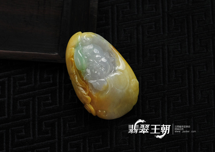 糯冰种黄加绿缅甸翡翠童子挂件