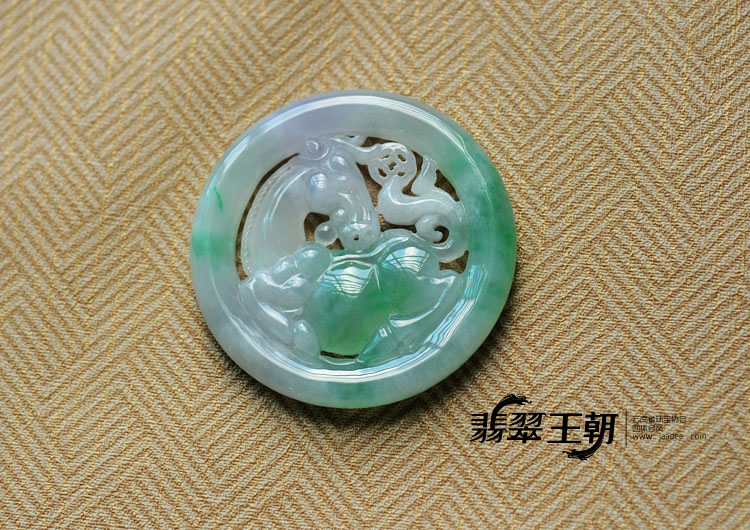 冰种紫罗兰飘翠缅甸翡翠马牌挂件