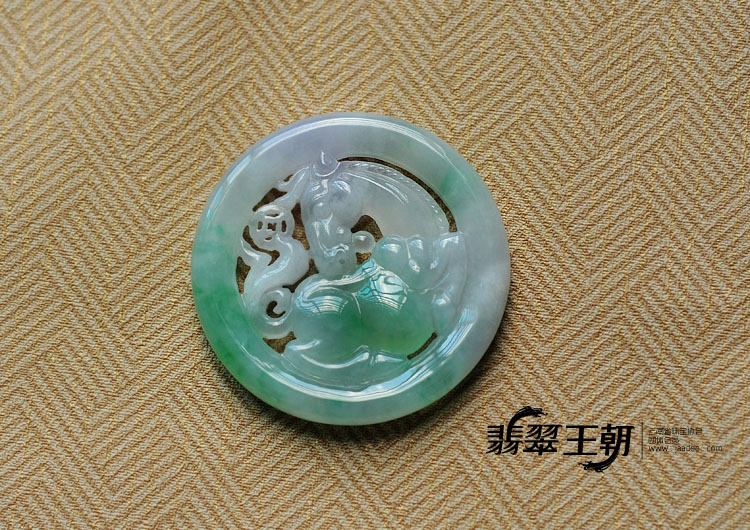 冰种紫罗兰飘翠缅甸翡翠马牌挂件