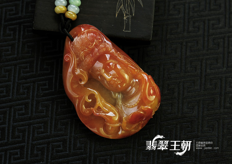 糯冰种红黄翡缅甸翡翠观音头挂件