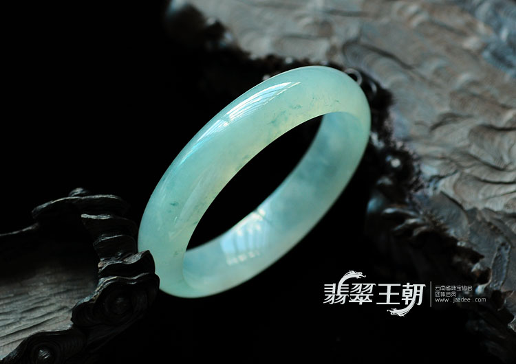 冰种晴水飘花缅甸翡翠手镯（56.3mm）