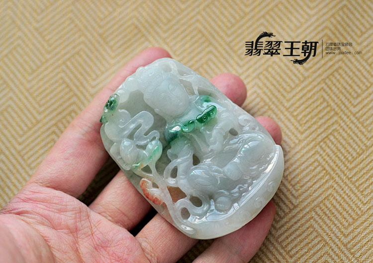 糯冰种三彩缅甸翡翠莲花观音挂件