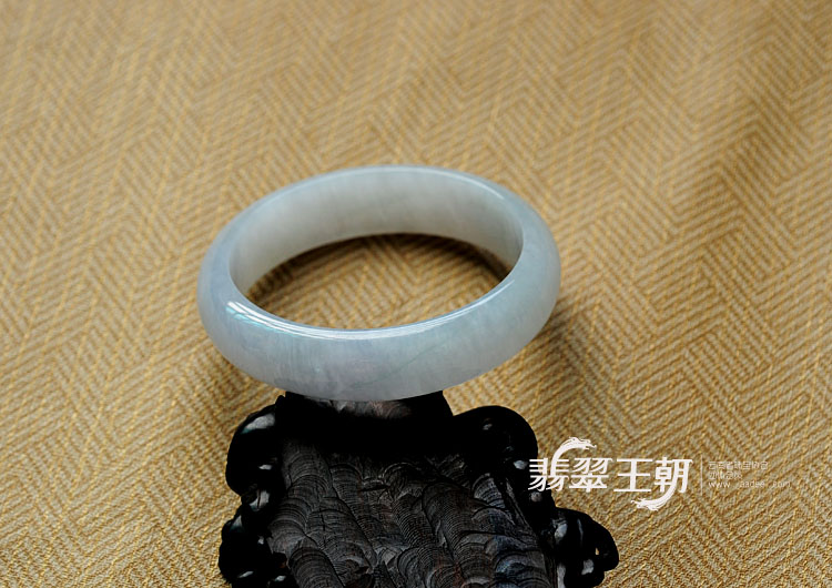 冰种淡紫罗兰缅甸翡翠手镯（58.2mm）