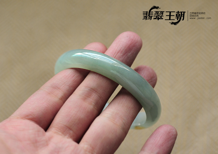 糯冰种晴水黄翡缅甸翡翠手镯（52.3mm）