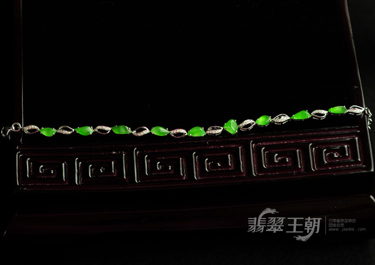 冰玻种正阳绿满绿缅甸翡翠镶白金手链