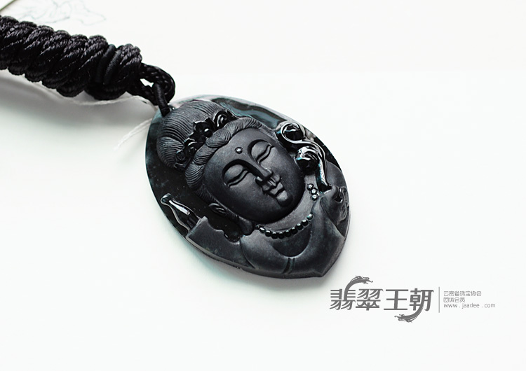 糯冰种墨翠缅甸翡翠观音头挂件