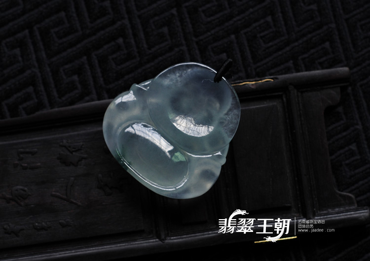 冰种飘花缅甸翡翠玉佛挂件