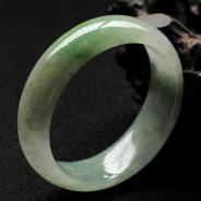 糯冰种晴水缅甸翡翠手镯（57.96mm）