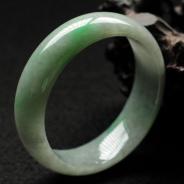 细糯种翠色缅甸翡翠手镯（58.14mm）