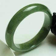 糯冰种蓝晴水缅甸翡翠手镯（55.7mm）