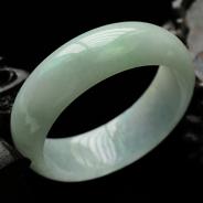 糯冰种晴水缅甸翡翠手镯（57.7mm）