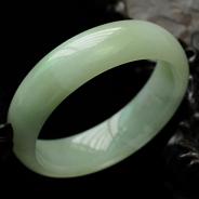细糯种淡晴水缅甸翡翠手镯（56.4mm）