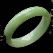 细糯种淡晴水缅甸翡翠手镯（55.1mm）