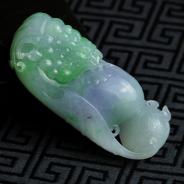 糯冰种春带彩缅甸翡翠鱼龙变挂件