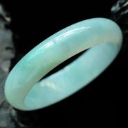 糯冰种晴水缅甸翡翠手镯（56.8mm）