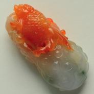 糯冰种三彩缅甸翡翠小金鱼挂件