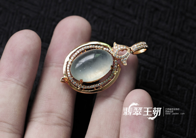 冰种缅甸翡翠镶玫瑰金