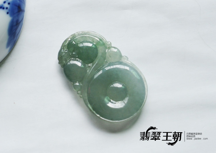 糯冰种蓝晴飘翠缅甸翡翠福禄寿挂件