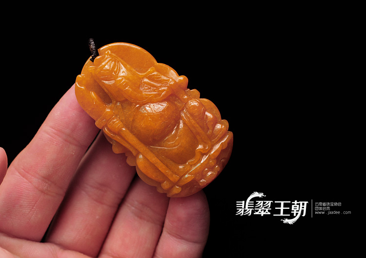 细糯种黄翡缅甸翡翠关公挂件