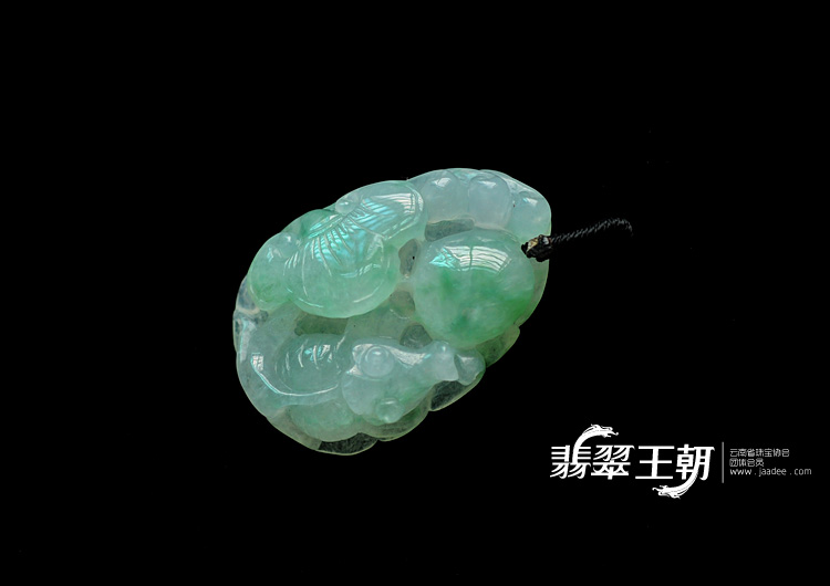 冰种飘翠缅甸翡翠年年有余挂件