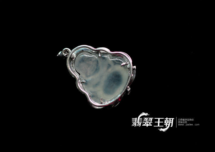 冰种缅甸翡翠包白金玉佛挂件