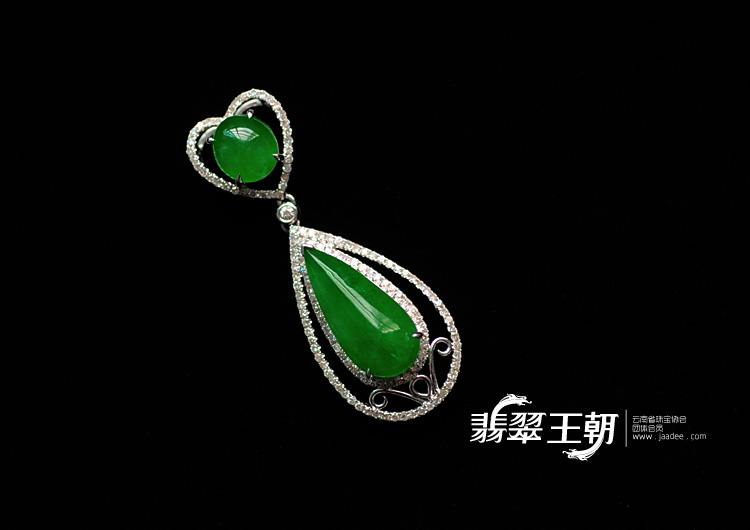 冰种阳绿缅甸翡翠包白金水滴胸坠(真钻)