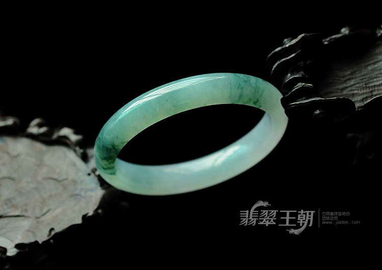 冰种飘花缅甸翡翠手镯(56.3mm)