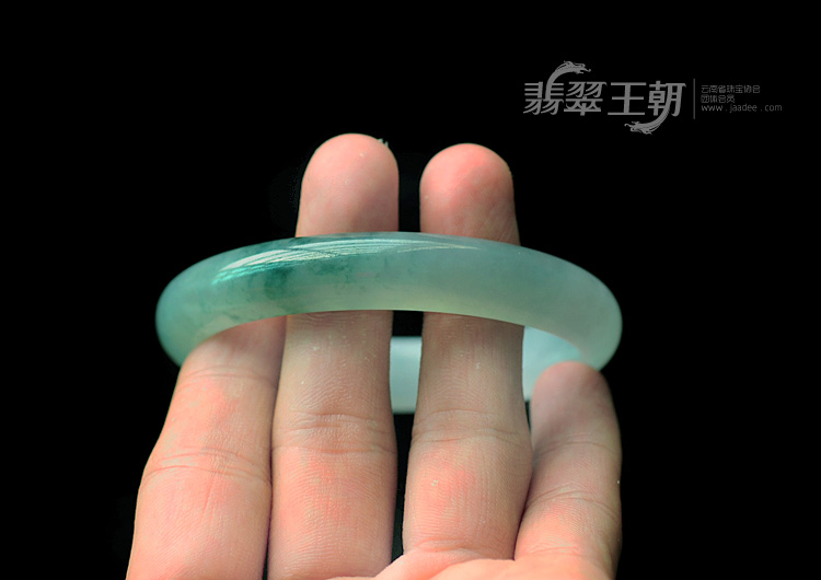 冰种飘花缅甸翡翠手镯(56.3mm)