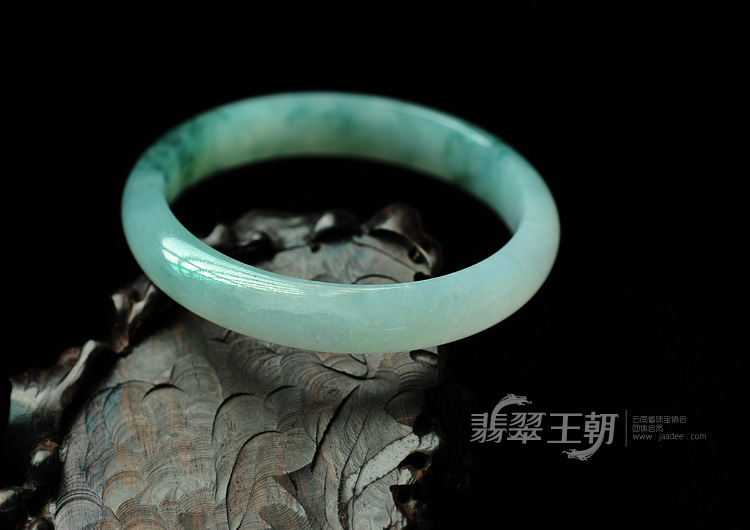 冰种飘花缅甸翡翠手镯(56.3mm)