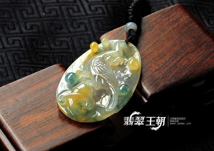 冰种黄翡飘花缅甸翡翠英明神武挂件