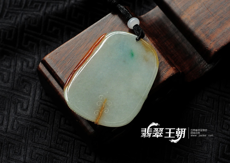 糯冰种三彩缅甸翡翠今非昔比挂件