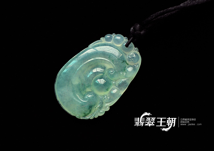 冰种飘花缅甸翡翠如意寿挂件