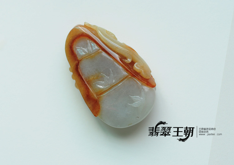 糯冰种黄翡缅甸翡翠玉兰花挂件